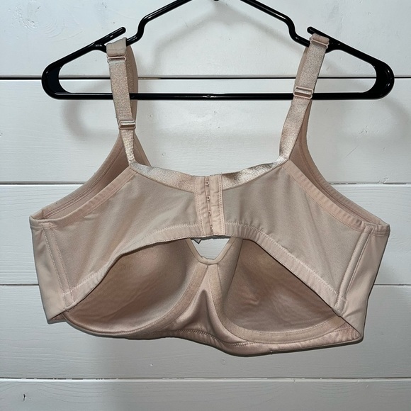 VOGLIO - Nude Bra (42DD) - Picture 5 of 8